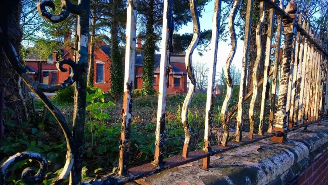 Rusty railings – Mallaband-Brown